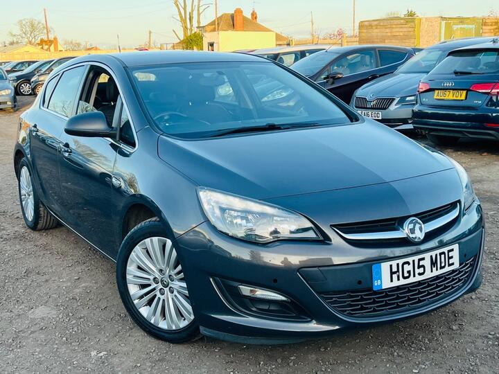 Vauxhall Astra 1.4i Excite Euro 6 5dr