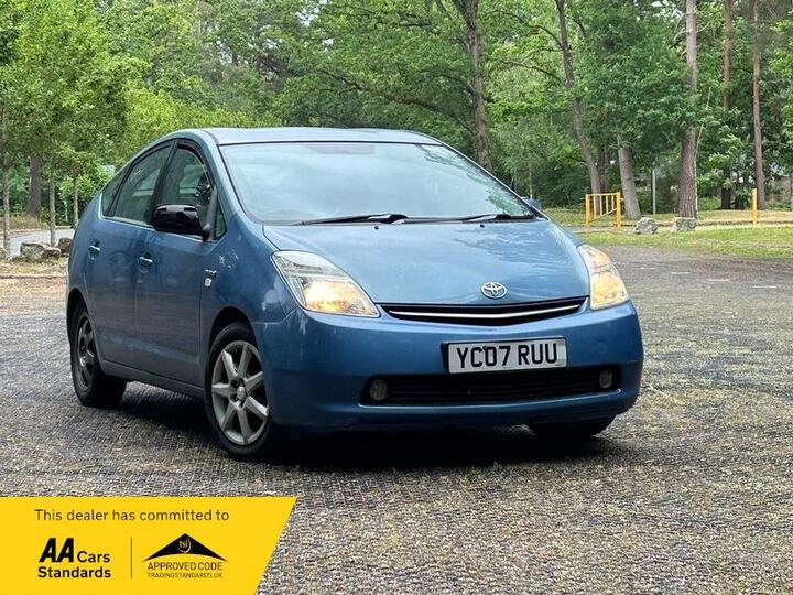 Toyota Prius 1.5 T4 CVT 5dr Toyota Prius 1.5 T4 CVT 5dr