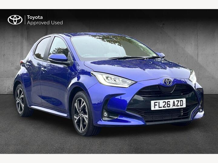Toyota Yaris 1.5 VVT-h Design E-CVT Euro 6 (s/s) 5dr
