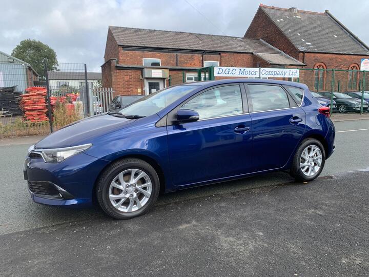 Toyota Auris 1.2 VVT-i Icon Euro 6 (s/s) 5dr