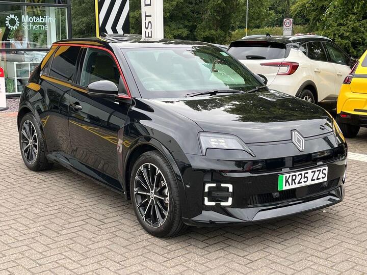 Renault 5 E-Tech Electric Comfort Range 52kWh Iconic Five Auto 5dr