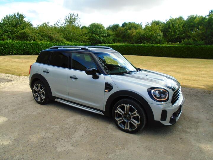 MINI Countryman 1.5 Cooper Exclusive Steptronic Euro 6 (s/s) 5dr