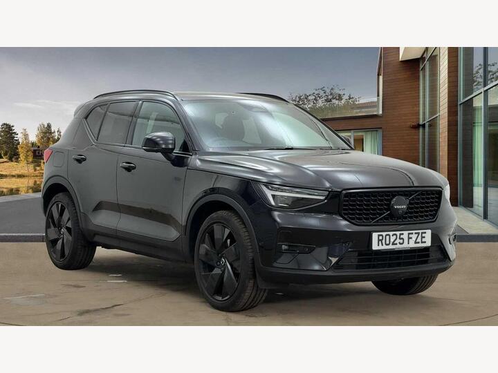 Volvo XC40 2.0 B4 MHEV Ultra Black Edition DCT Auto Euro 6 (s/s) 5dr