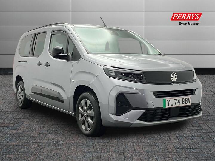 Vauxhall Combo Life 52kWh Ultimate XL MPV Auto 5dr (7.4kW Charger) Vauxhall Combo Life 52kWh Ultimate XL MPV Auto 5dr (7.4kW Charger)