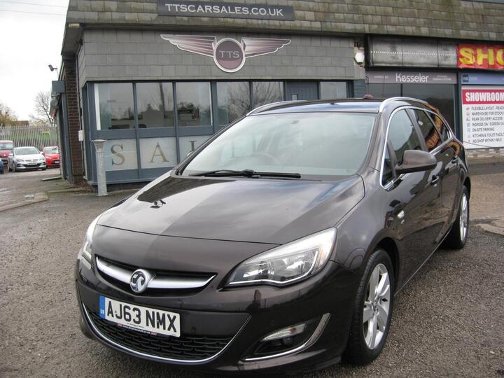 Vauxhall ASTRA 2.0 CDTi SRi Sports Tourer Euro 5 (s/s) 5dr