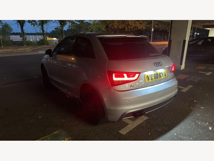 Audi A1 1.4 TFSI S Line S Tronic Euro 5 (s/s) 3dr