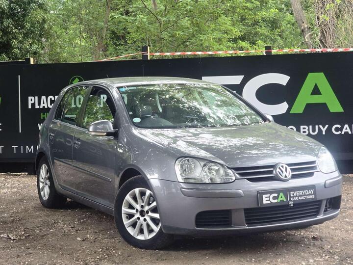 Volkswagen Golf 1.6 FSI Match 5dr