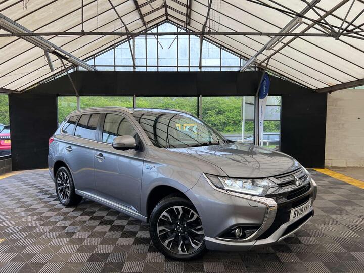 Mitsubishi OUTLANDER 2.0h 12kWh 4h CVT 4WD Euro 6 (s/s) 5dr Mitsubishi OUTLANDER 2.0h 12kWh 4h CVT 4WD Euro 6 (s/s) 5dr