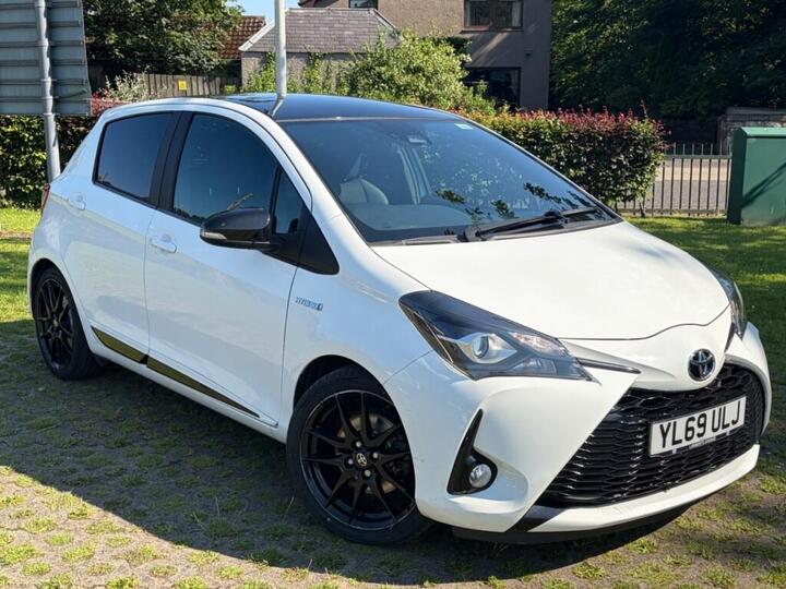 Toyota Yaris 1.5 VVT-h GR SPORT E-CVT Euro 6 (s/s) 5dr