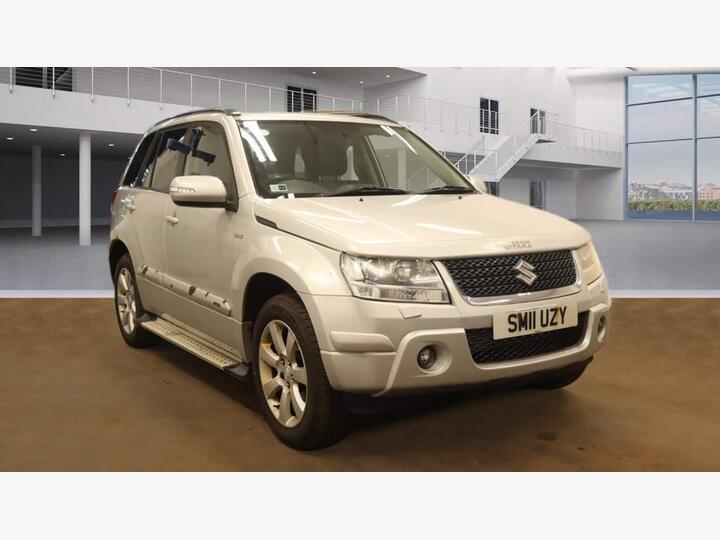 Suzuki GRAND VITARA 1.9 DDiS SZ5 4WD Euro 5 5dr