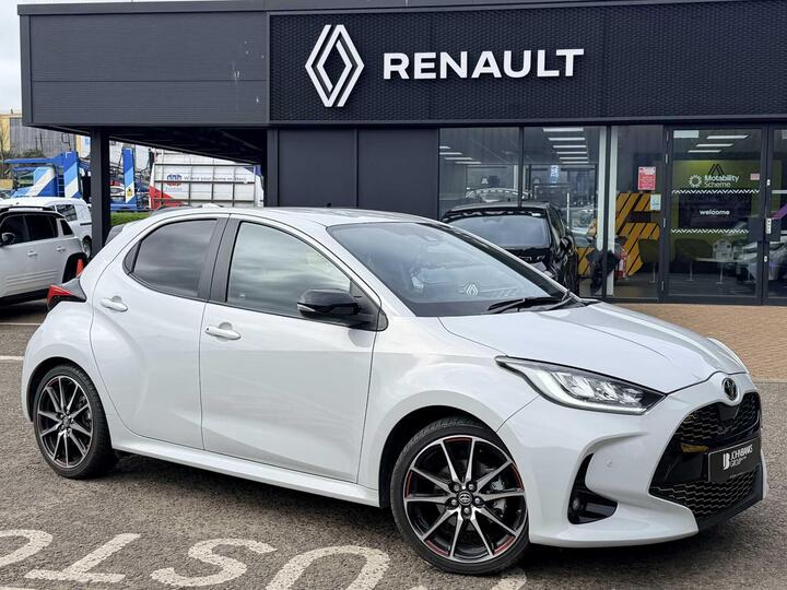 Toyota Yaris 1.5 VVT-h GR SPORT E-CVT Euro 6 (s/s) 5dr