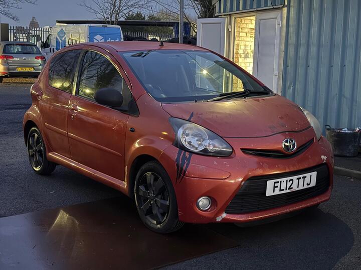 Toyota AYGO 1.0 VVT-i Fire Euro 5 5dr