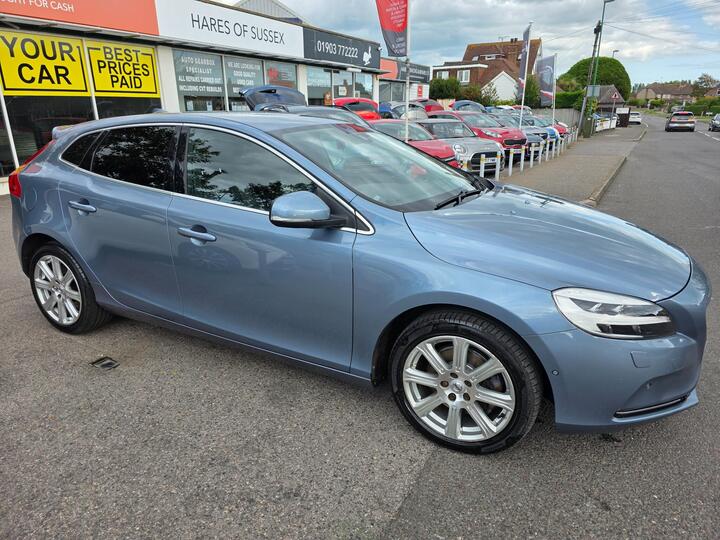 Volvo V40 2.0 T3 Inscription Euro 6 (s/s) 5dr