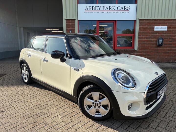 MINI Hatch 1.5 Cooper Classic Steptronic Euro 6 (s/s) 5dr