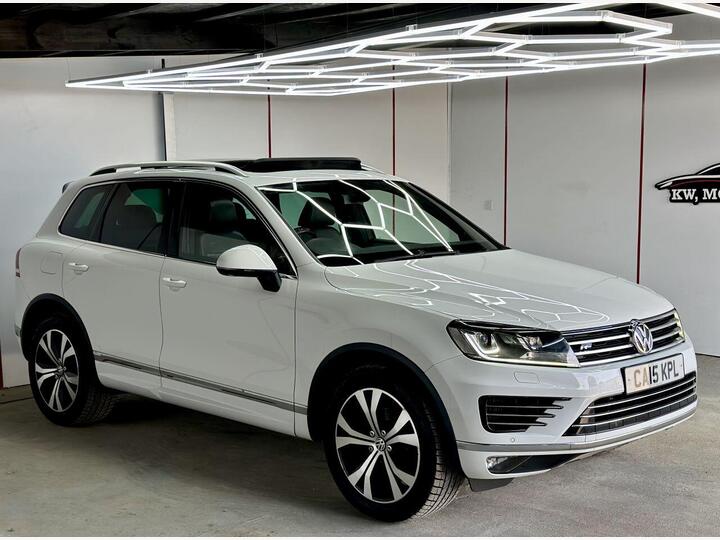 Volkswagen TOUAREG 3.0 TDI V6 BlueMotion Tech R-Line Tiptronic 4WD Euro 6 (s/s) 5dr
