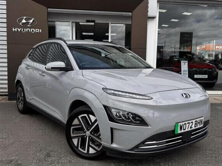 Hyundai KONA 39kWh Premium Auto 5dr (10.5kW Charger) Hyundai KONA 39kWh Premium Auto 5dr (10.5kW Charger)