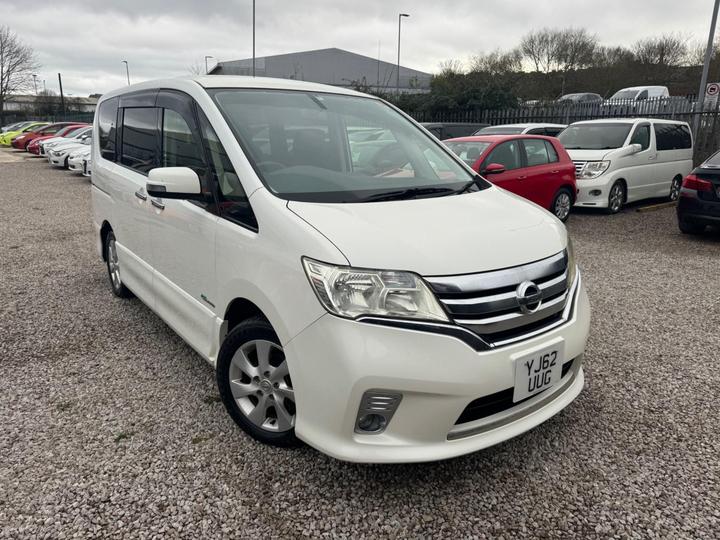 Nissan Serena 2.0 HYBRID AUTOMATIC 8 SEATER