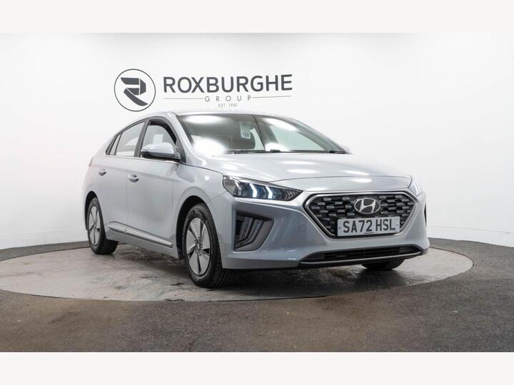 Hyundai IONIQ 1.6 H-GDi Premium DCT Euro 6 (s/s) 5dr Hyundai IONIQ 1.6 H-GDi Premium DCT Euro 6 (s/s) 5dr