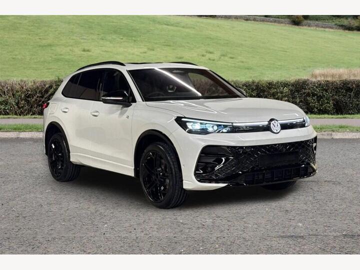 Volkswagen TIGUAN 2.0 TSI 265 4Motion Black Edition 5dr DSG