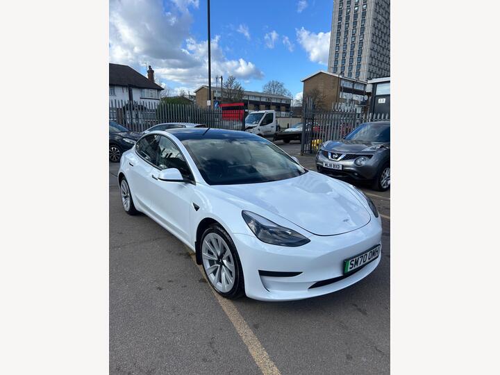 Tesla Model 3 Standard Range Plus Auto RWD 4dr