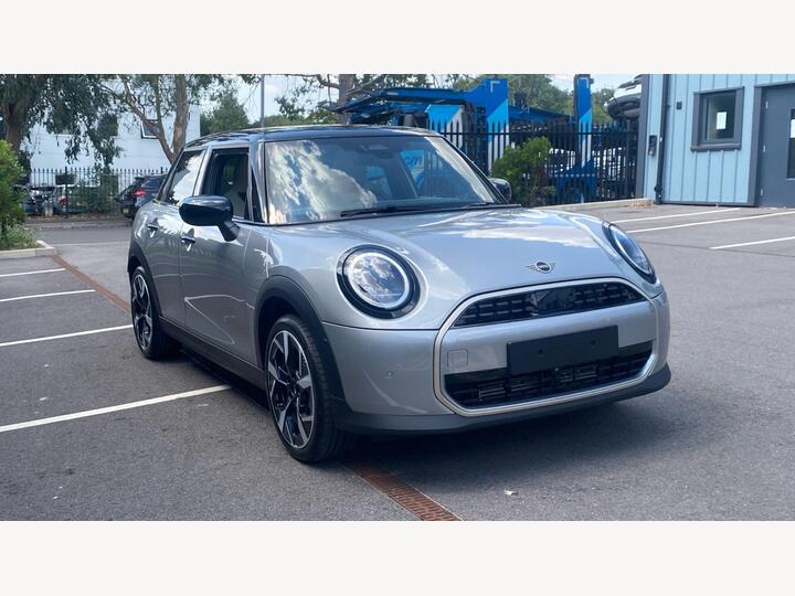 MINI Cooper 1.5C Exclusive Steptronic Euro 6 (s/s) 5dr