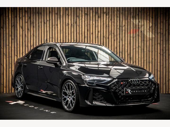 Audi RS3 2.5 TFSI Carbon Vorsprung S Tronic Quattro Euro 6 (s/s) 4dr