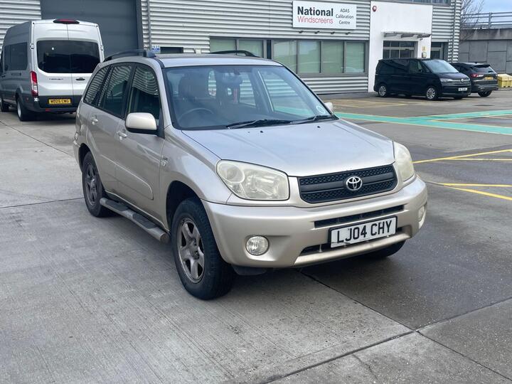 Toyota RAV4 2.0 VVT-i XT3 4WD 5dr Toyota RAV4 2.0 VVT-i XT3 4WD 5dr