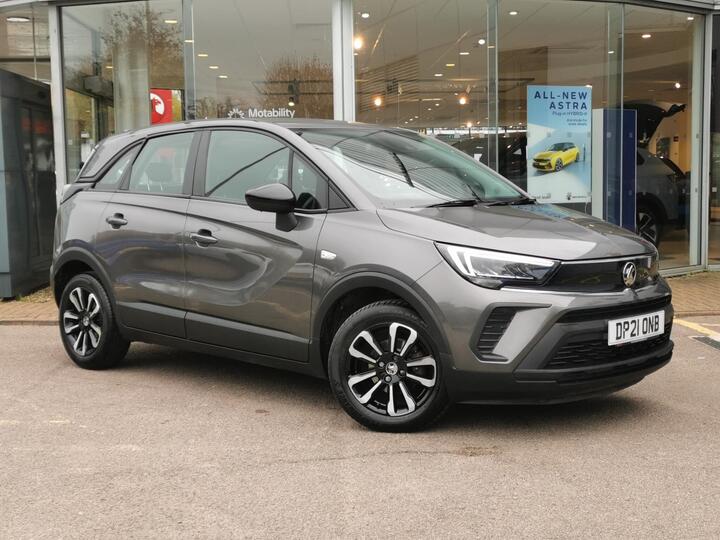 Vauxhall CROSSLAND 1.2 SE Euro 6 (s/s) 5dr Vauxhall CROSSLAND 1.2 SE Euro 6 (s/s) 5dr