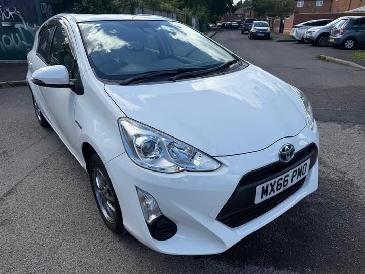 Toyota Aqua 1.5 VVT-i Excel Tech Euro 6 Hybrid Auto