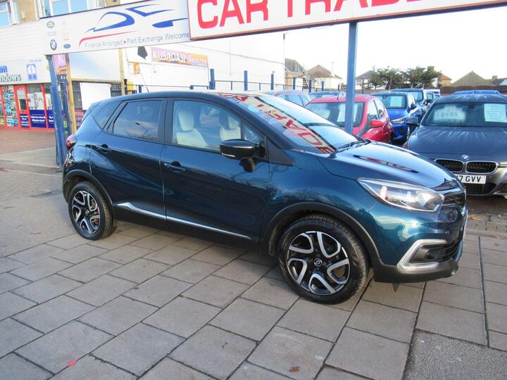 Renault Captur 0.9 TCe ENERGY Iconic Euro 6 (s/s) 5dr