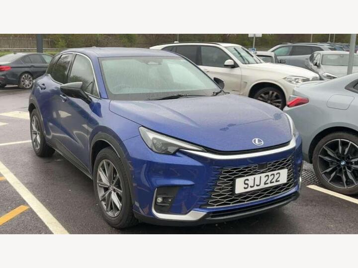 Lexus Lbx 1.5 VVT-iE Takumi E-CVT Euro 6 (s/s) 5dr