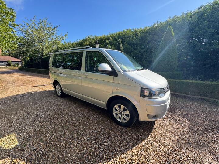 Volkswagen Caravelle 2.0 TDI SE Euro 5 5dr Volkswagen Caravelle 2.0 TDI SE Euro 5 5dr