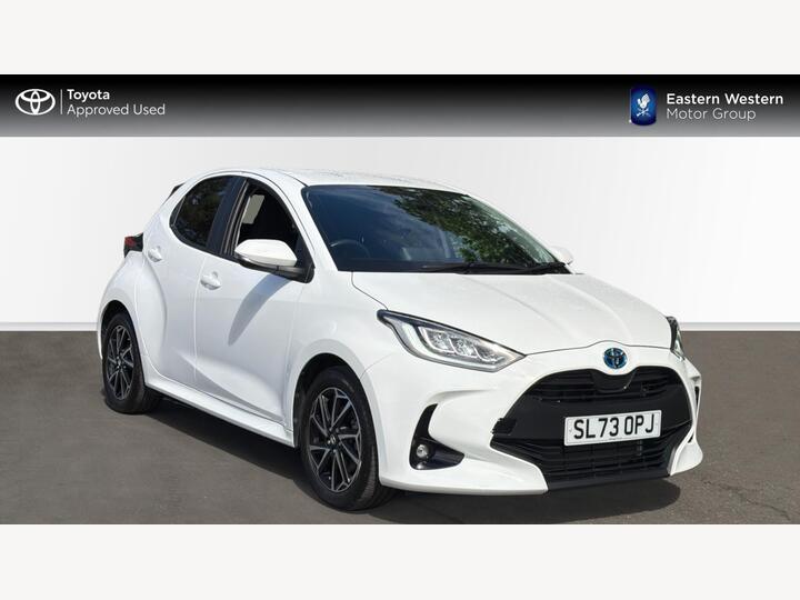 Toyota Yaris 1.5 VVT-h Design E-CVT Euro 6 (s/s) 5dr