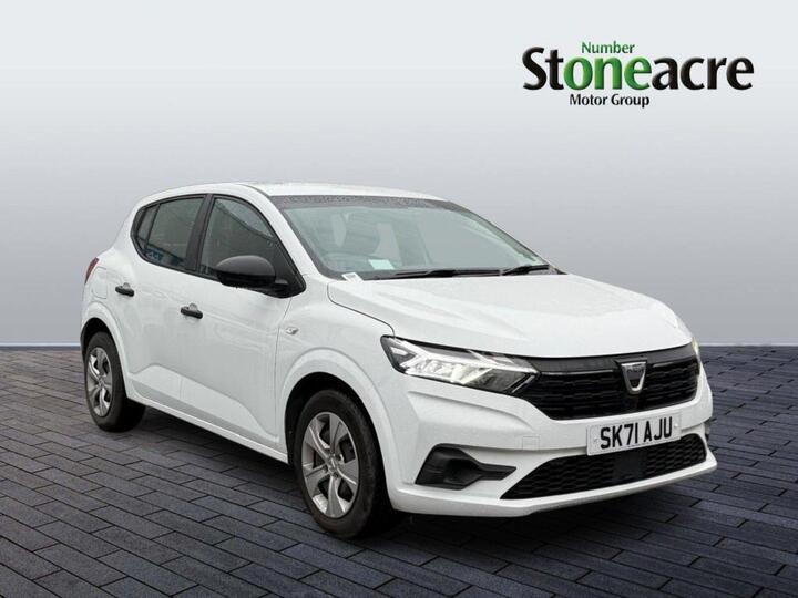 Dacia Sandero 1.0 TCe Essential Euro 6 (s/s) 5dr Dacia Sandero 1.0 TCe Essential Euro 6 (s/s) 5dr