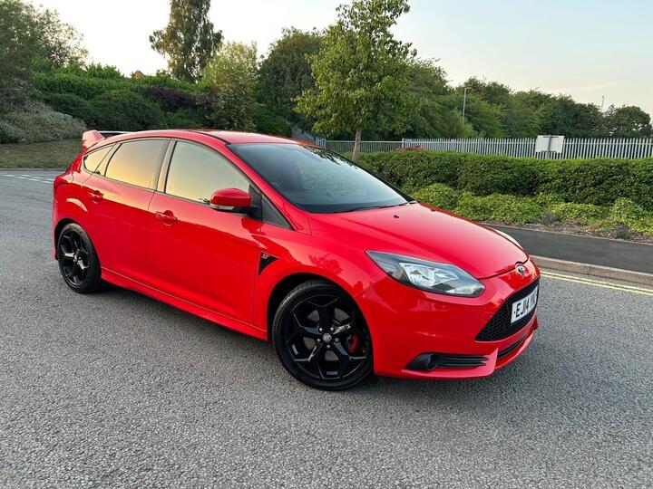 Ford Focus 2.0T EcoBoost ST-2 Euro 5 (s/s) 5dr