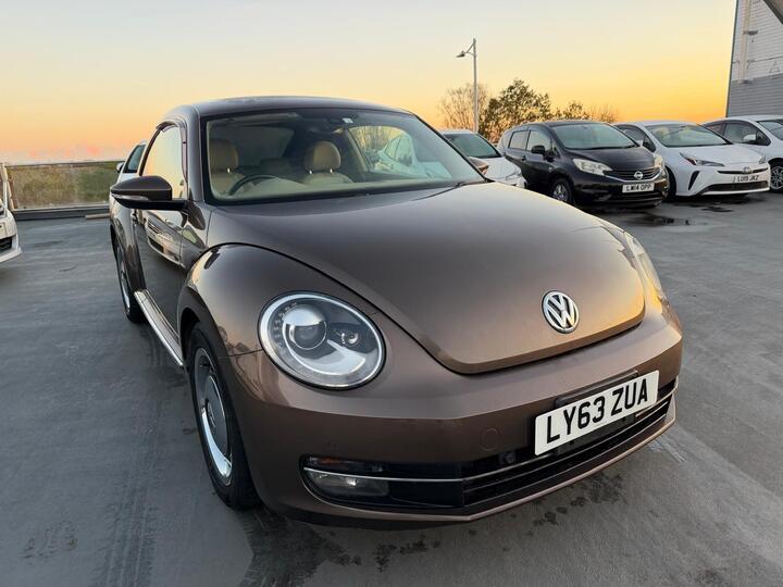 Volkswagen Beetle 1.2 TSI Design Hatchback 3dr Petrol DSG Euro 5 (105 Ps) Volkswagen Beetle 1.2 TSI Design Hatchback 3dr Petrol DSG Euro 5 (105 Ps)