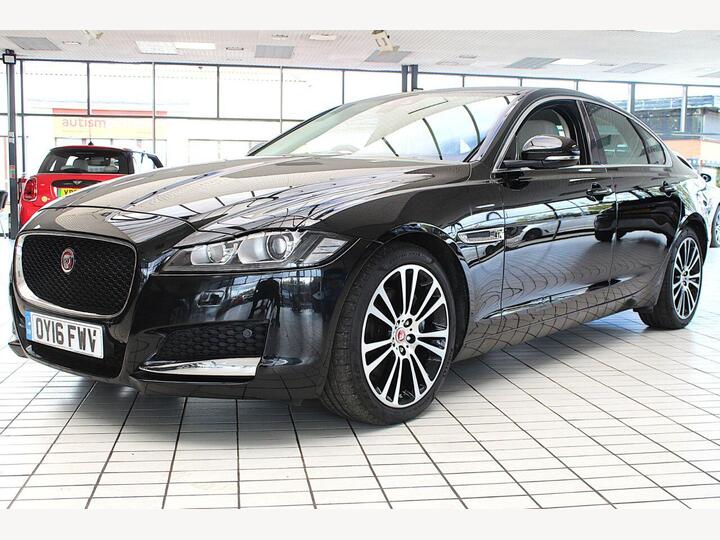 Jaguar XF 2.0d Portfolio Auto Euro 6 (s/s) 4dr