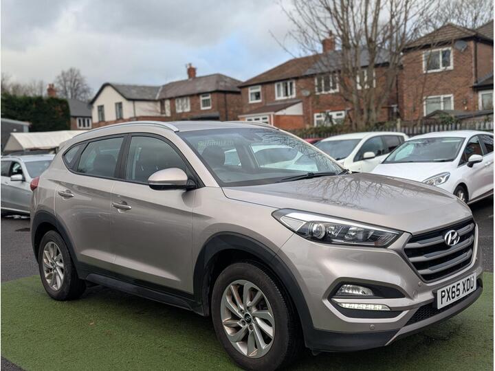 Hyundai TUCSON 2.0 CRDi Blue Drive SE Nav Euro 6 (s/s) 5dr
