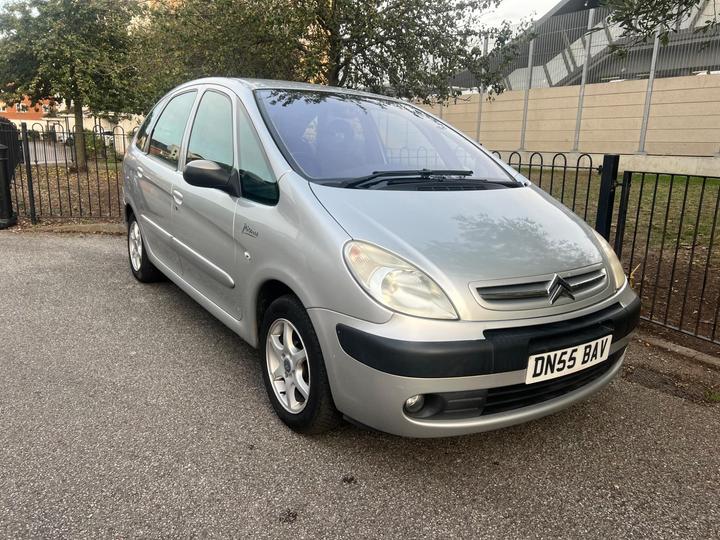 Citroen Xsara Picasso 2.0i 16V Desire 5dr