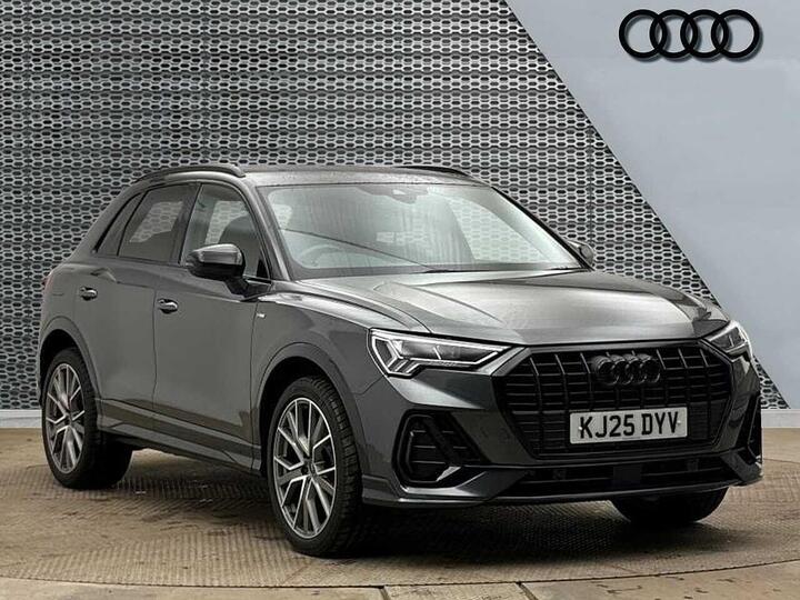 Audi Q3 1.5 TFSI CoD 35 Black Edition S Tronic Euro 6 (s/s) 5dr