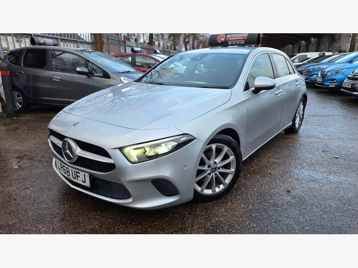 Mercedes-Benz A Class 1.5 A180d Sport (Executive) 7G-DCT Euro 6 (s/s) 5dr