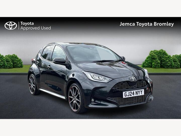 Toyota Yaris 1.5 VVT-h GR SPORT E-CVT Euro 6 (s/s) 5dr