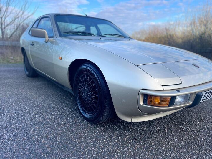 Porsche 924 2.0 2dr
