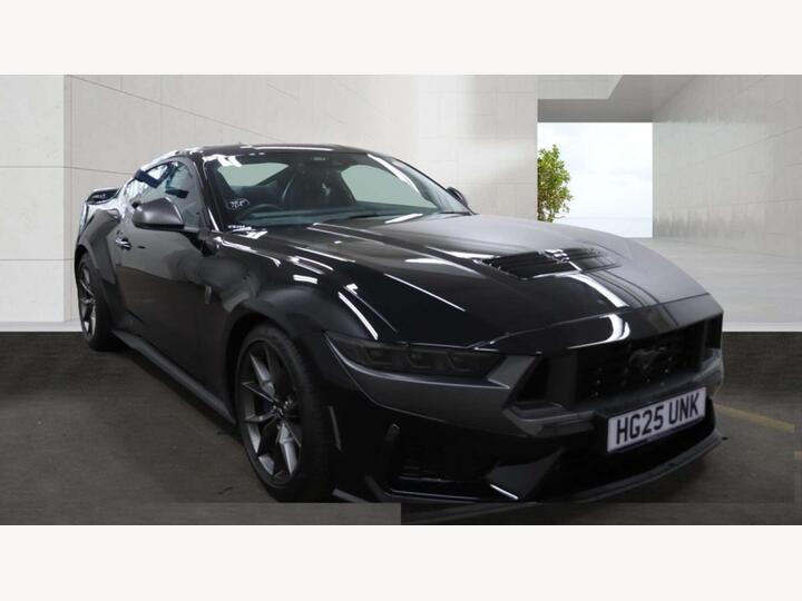 Ford MUSTANG 5.0 V8 Dark Horse SelShift Euro 6 2dr Ford MUSTANG 5.0 V8 Dark Horse SelShift Euro 6 2dr