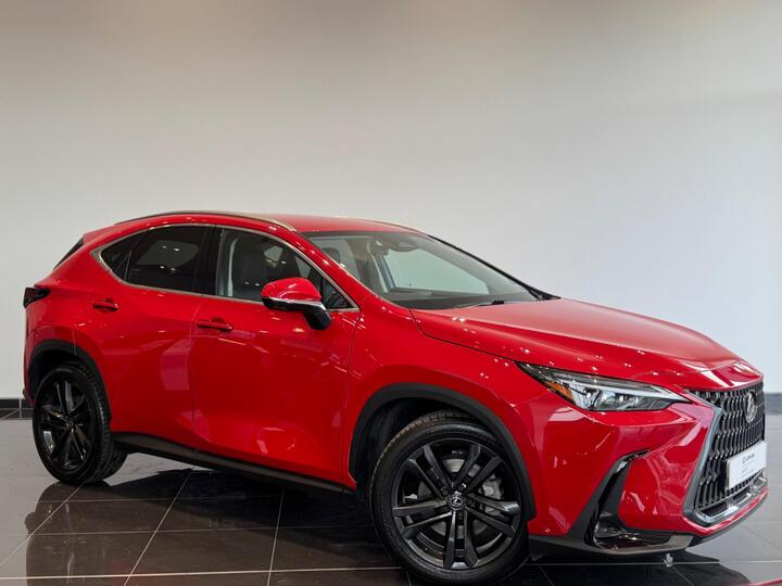 Lexus NX 2.5 450h+ 18.1kWh Premium Plus E-CVT 4WD Euro 6 (s/s) 5dr