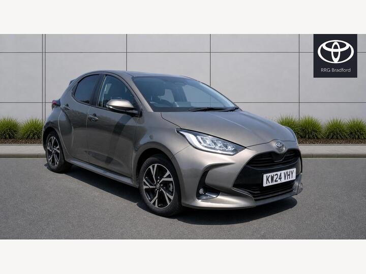 Toyota Yaris 1.5 VVT-h Design E-CVT Euro 6 (s/s) 5dr
