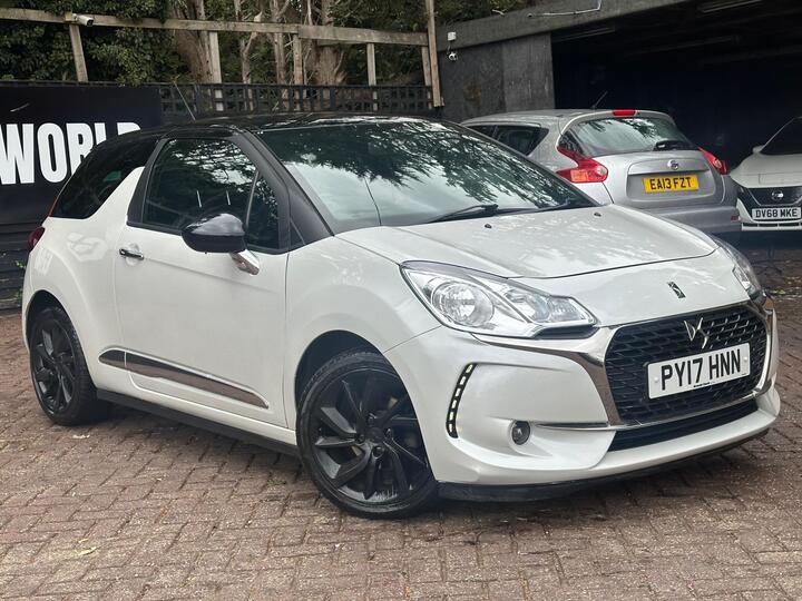 DS AUTOMOBILES DS 3 1.2 PureTech Connected Chic Euro 6 (s/s) 3dr DS AUTOMOBILES DS 3 1.2 PureTech Connected Chic Euro 6 (s/s) 3dr