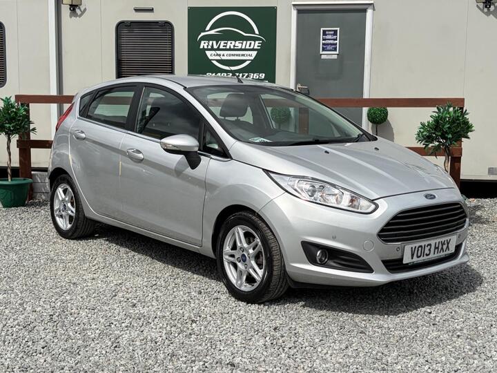 Ford Fiesta 1.0 Zetec Euro 5 (s/s) 5dr