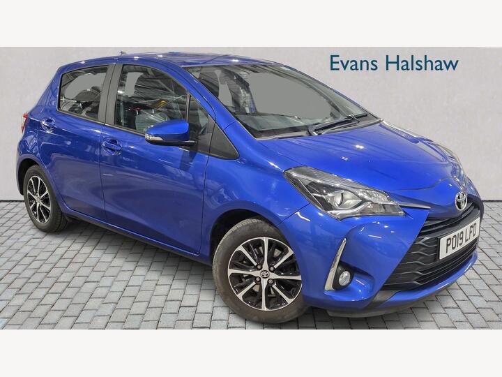 Toyota YARIS HATCHBACK 1.5 VVT-i Icon Tech Euro 6 5dr