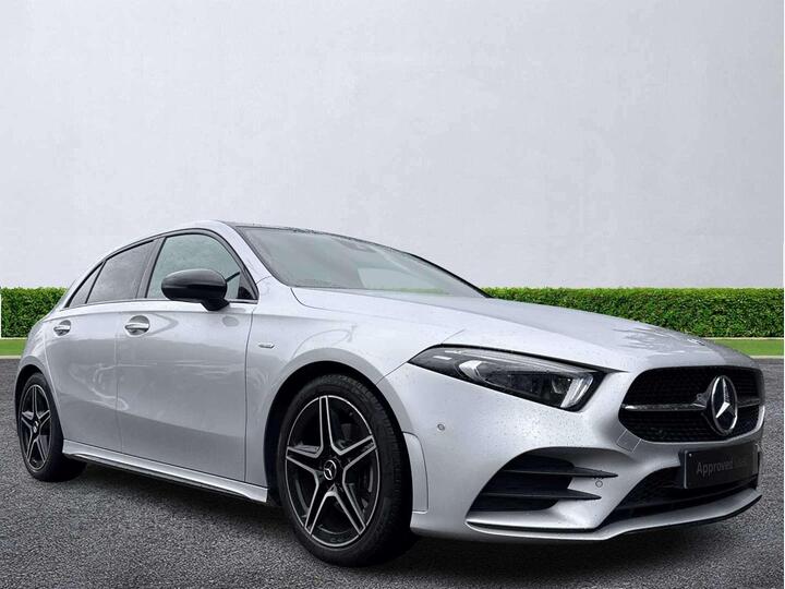 Mercedes-Benz A CLASS 1.3 A180 AMG Line Edition (Premium Plus) 7G-DCT Euro 6 (s/s) 5dr